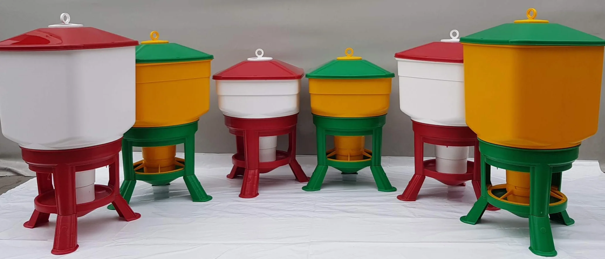 Novital Kerbl Abbeveratoio Pollame Kubic, 50l_ per Allevamento/Agricoltura Urbana Grande