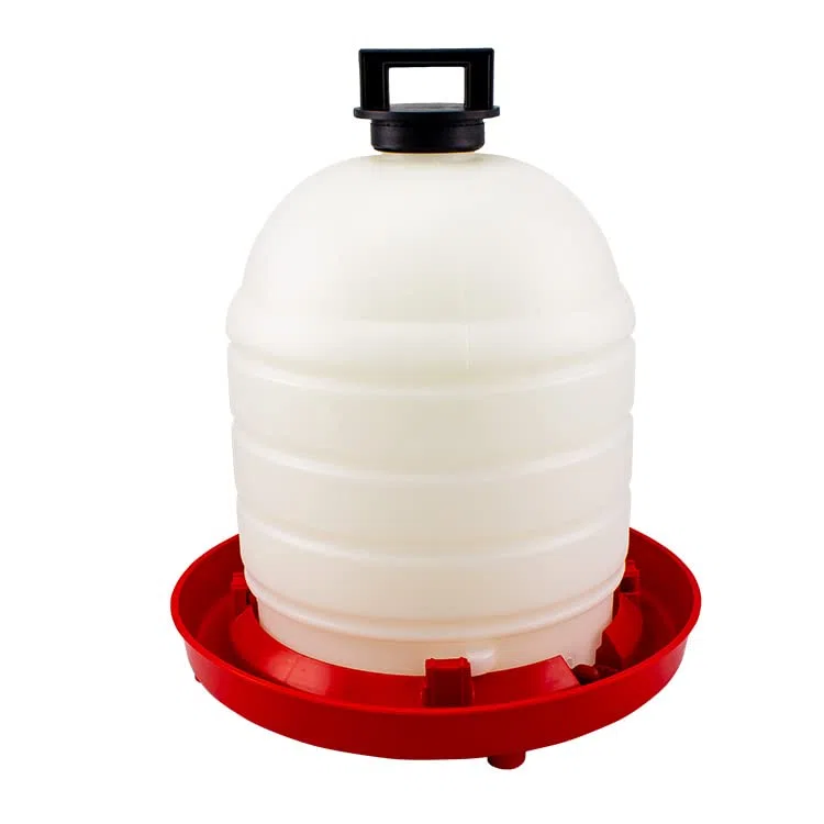 Abbeveratoio a sifone da 15 litri con manico-tappo - River Systems - in plastica di ottima qualità